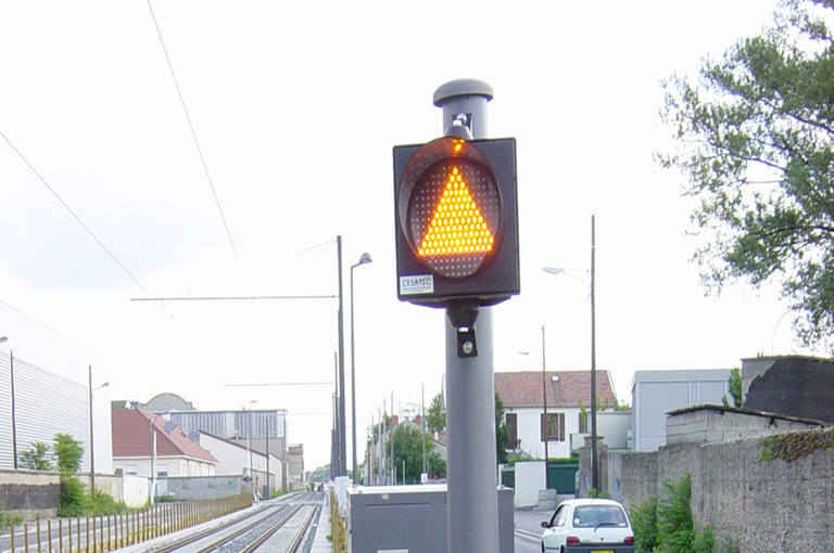 Signalisation lumineuse ferroviaire